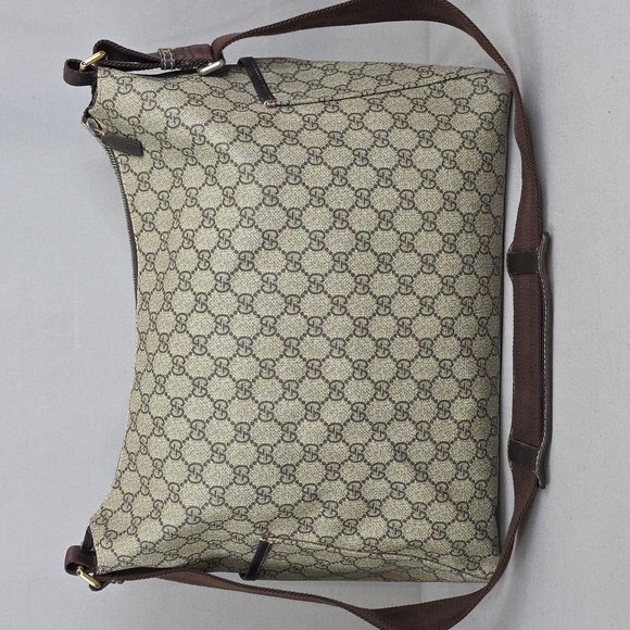 ✨️GUCCI GG Supreme Diaper Messenger Bag - Picture 5 of 16